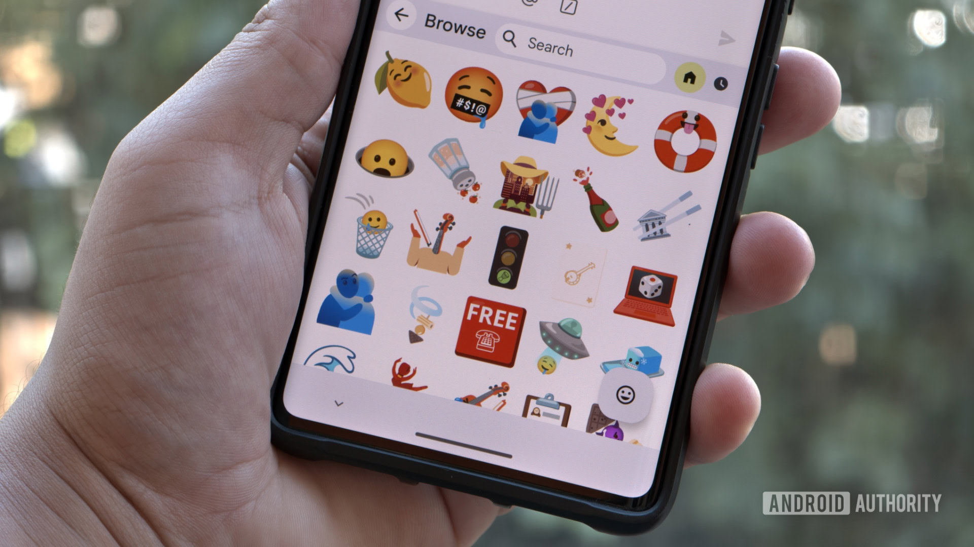 Google makes it easier than ever to access Emoji Kitchen on Gboard