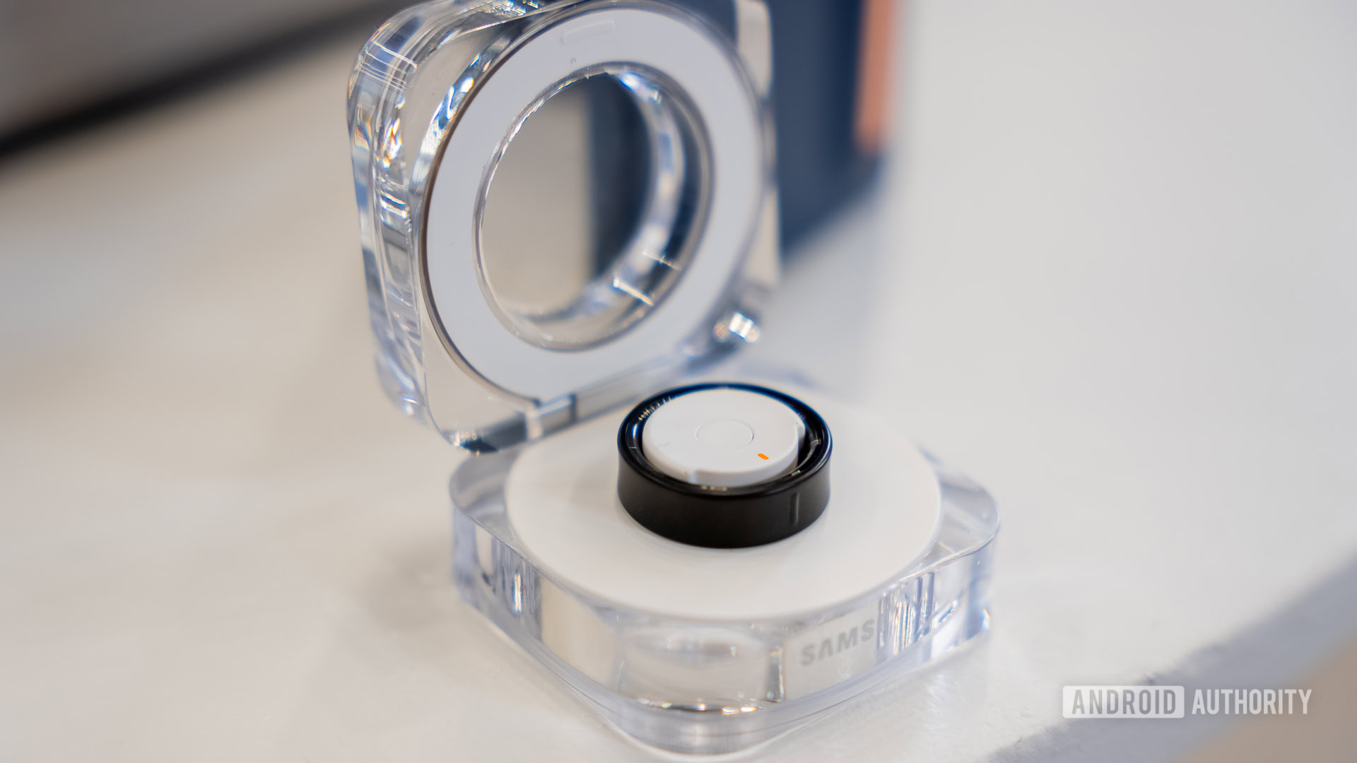 Samsung made a two-toned Galaxy Ring, but you probably won’t be able to get one
