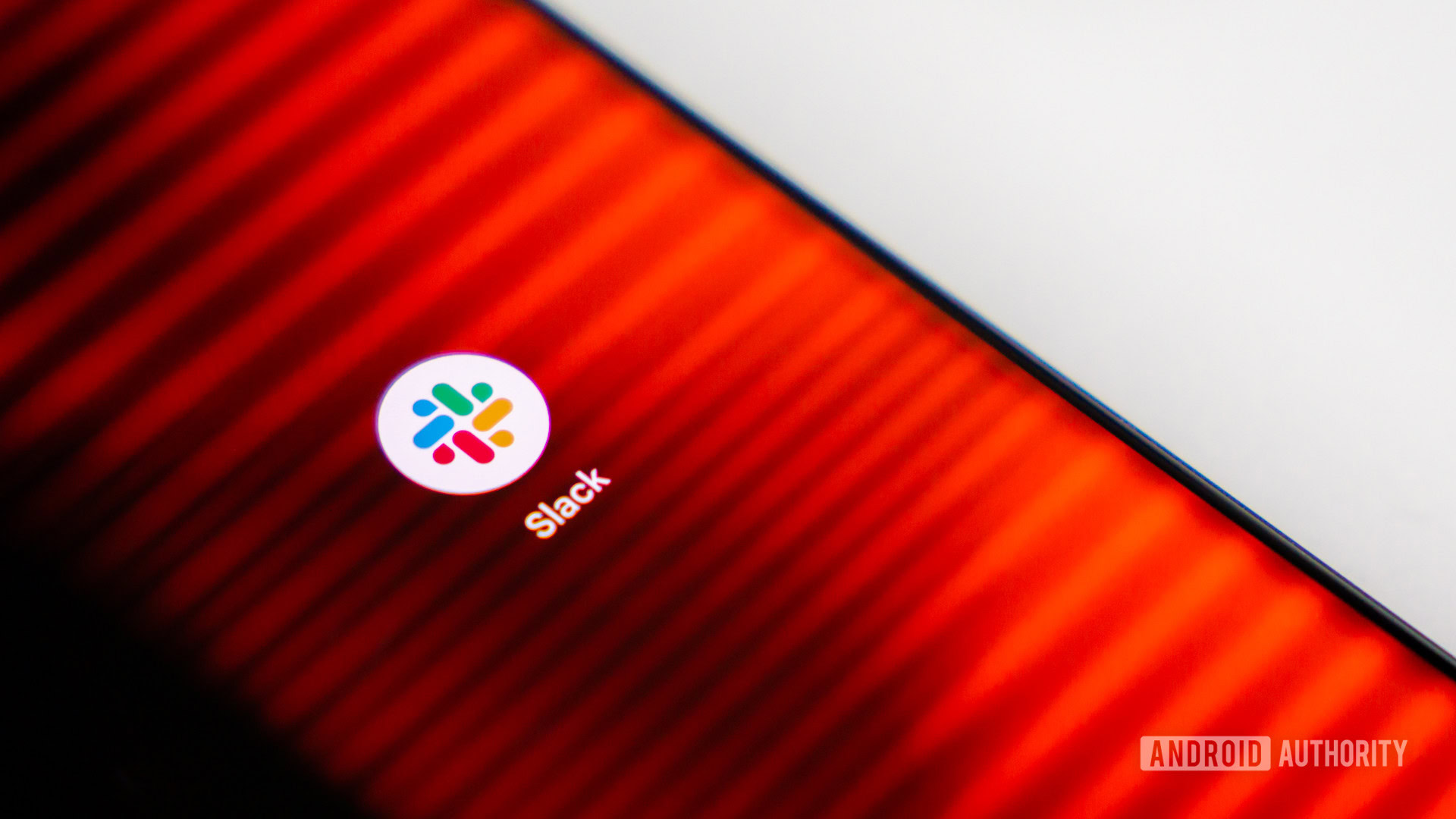 Slack brings ‘Mark as Read’ button to notifications on Android to save you some time