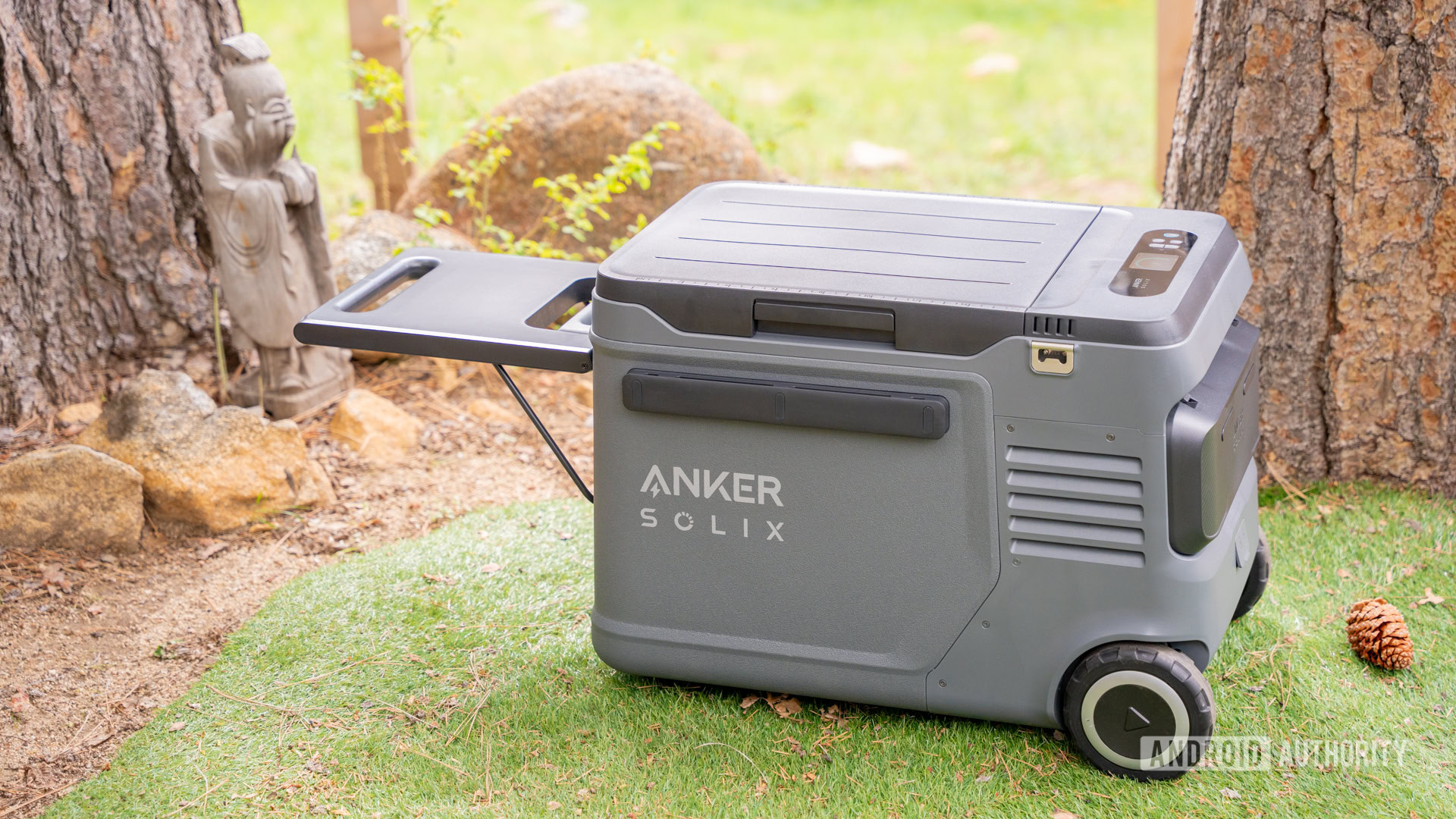 Anker SOLIX EverFrost 2 40L electric cooler drops to its all-time low price