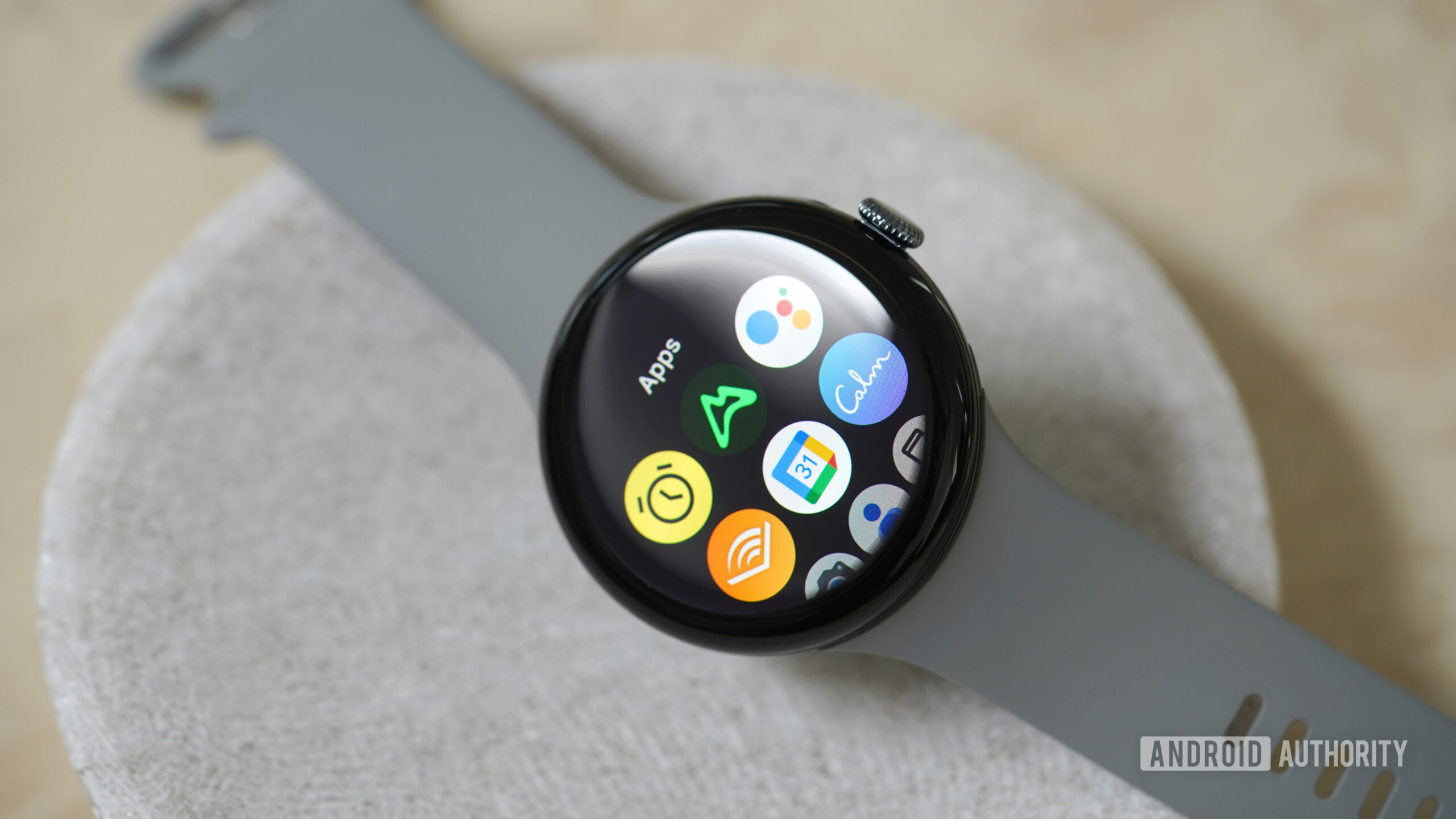 Gmail starts testing Material 3 Expressive redesign on Wear OS